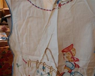 VINTAGE CHILDRENS EMBROIDERED SMOCK,,,,,SO CUTE!!!