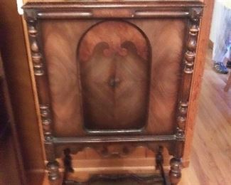 Radio Cabinet