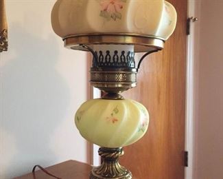 005 Victorian Style Lamp