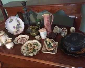 Decorative Porcelain Collectibles