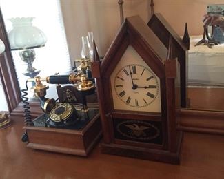 Vtg Amer. Eagle Clock  Phone