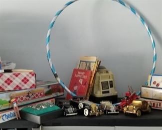 Vtg Toys and Crafts