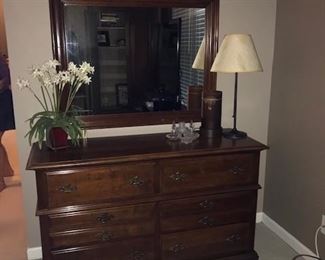 Dresser w/ Mirror