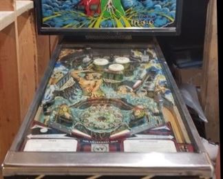 Flash Pinball Table by Williams a