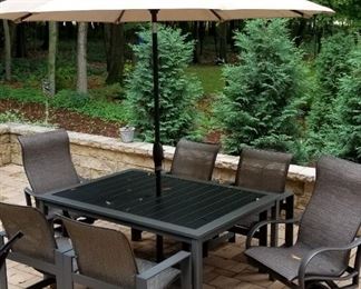 Homecrest Outdoor Dining Table and Chairs