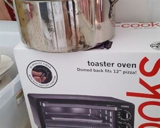 New in box toaster oven 