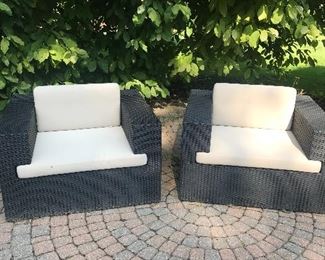 OUTDOOR BLACK ARM CHAIRS WITH CUSHIONS