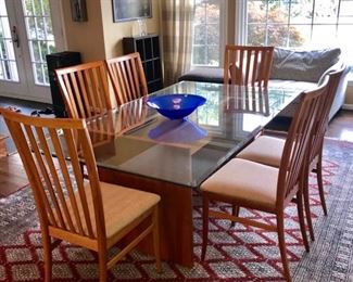 GORGEOUS WORKBENCH MODERN GLASS TOP DINING TABLE W/8 CHAIRS. MINOR CHIP ON EDGE 72" LENGTH X 42" WIDTH X 29" HEIGHT