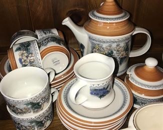 VINTAGE GOEBEL BURGUND CHINA 