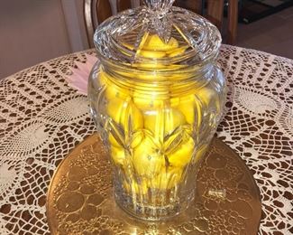 GLASS DISLPAY JAR VASE W/LID