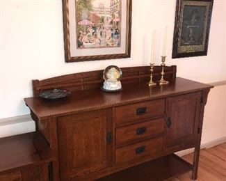 SIDEBOARD 