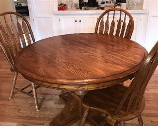 WOODEN ROUND DINING TABLE W/3 CHAIRS
