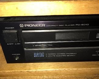 PIONEER CD PLAYER 