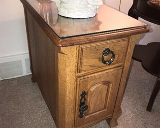 VINTAGE SIDE TABLE