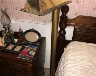 VINTAGE FLOOR LAMP