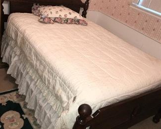 VINTAGE TWIN SIZE BED 