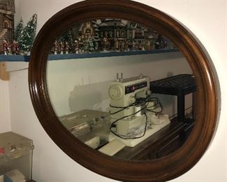 ROUND VINTAGE WALL MIRROR