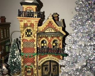 DEPARTMENT 56 VILLAGE HERITAGE HOUSES AND  ACCESSORIES