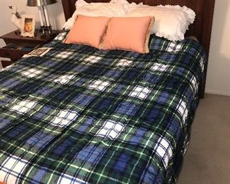 VINTAGE QUEEN SIZE BED