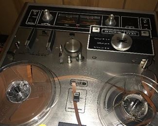 VINTAGE AKAI STEREO X201D