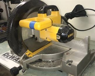 DEWALT MITER SAW
