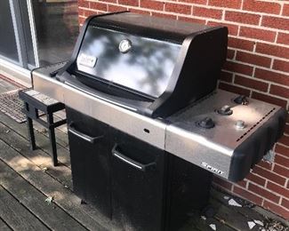 WEBER GRILL 