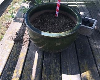 PLANTER POT