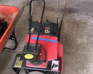 HONDA HS521 SNOW BLOWER