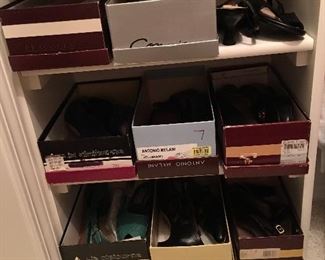 Very nice collection of shoes both dressed in casual. Size is 7 - 7 1/2