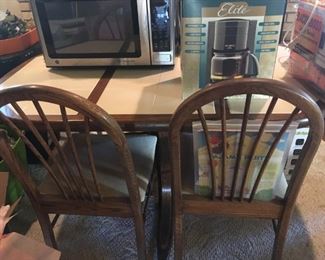 . . . a cute dining table and chairs.