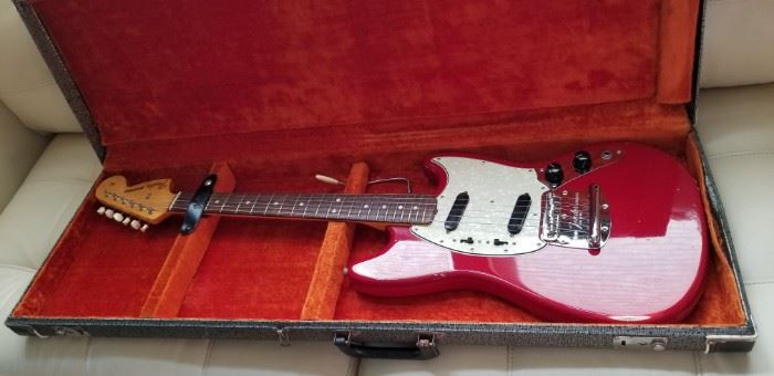 This is a beautiful 1965 Fender guitar -- grab it quickly!