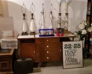 Lots of lamps, slate top end table, vintage glass top buffet, gumball dispenser...