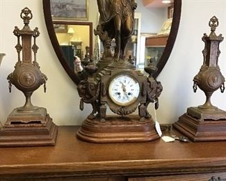 Beautiful mantle clock suite