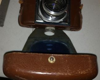 VINTAGE CAMERA