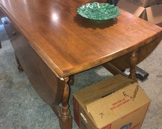 Great table with 2 leaves $95