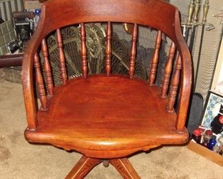 PHENOMENAL ANTIQUE JS FORD JOHNSON OAK SWIVEL CHAIR - LATE 1800's (see next photo) THIS IS A VERY RARE AMERICAN PIECE and IN AMAZING CONDITION!  DO YOUR HOMEWORK IF YOU ARE INTERESTED IN OWNING THIS TREASURE.