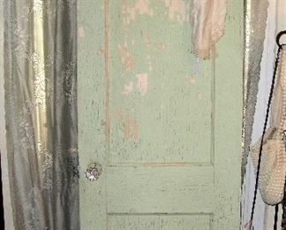 OLD and ALL ORIGINAL DOOR WITH GLASS KNOB - SWEET DECOR PIECE