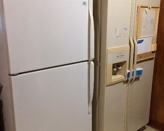 2 working refrigerators...... Roper by Whirlpool and Kitchenaid side by side. Also have several working upright freezers and another refrigerator.