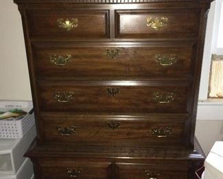 Chest on chest that goes with the Pennsylvania House bedroom set. The set includes two of these, a triple dresser with mirrors, nightstand, and Queen canopy bed, mattress and boxsprings.