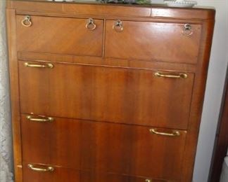 5 Drawer Chest of Drawers,