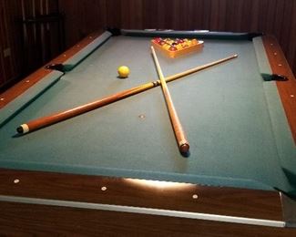 Pool Table, 7ft Excellent condition