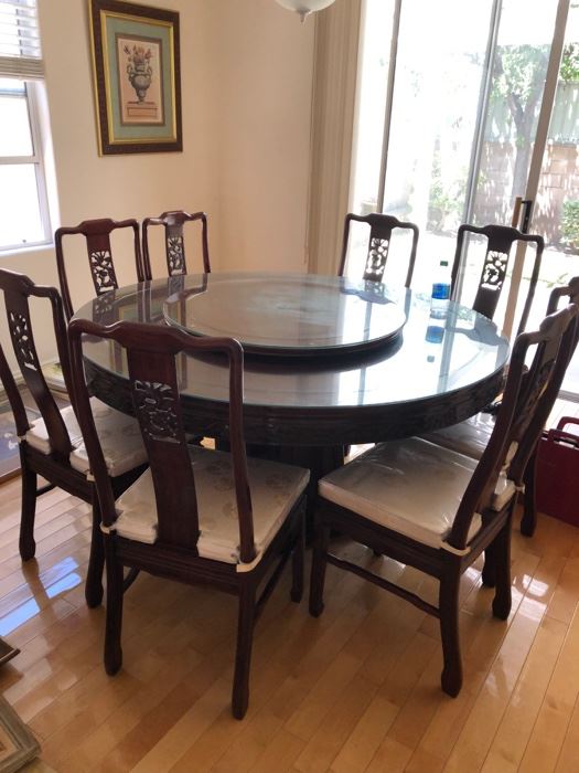 Beautiful Lacquer Round Dining table w/ 8 chairs