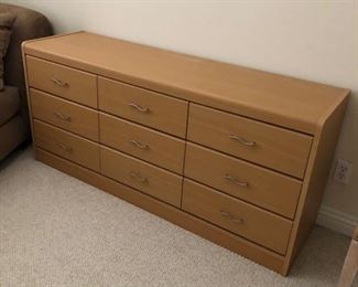 2 double beds w/drawer 2 night stands & dresser