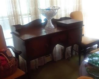 Mahogany buffet