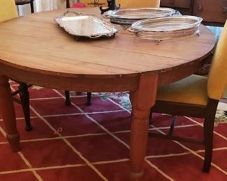 Round table, antique