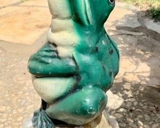 Frog Sprinkler; Metal; 14" Tall