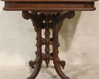 Victorian carved pedestal parlor table