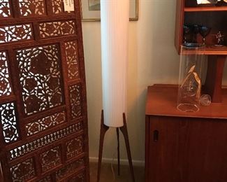 MID CENTURY MODERN FLOOR LAMP