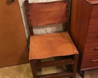 SET OF 6 RUSTIC LEATHER CHAIRS 