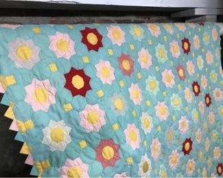 121 Colonial Flower Garden Quilt